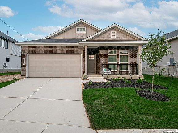 2nd image of 21110 Chesnut Cove
