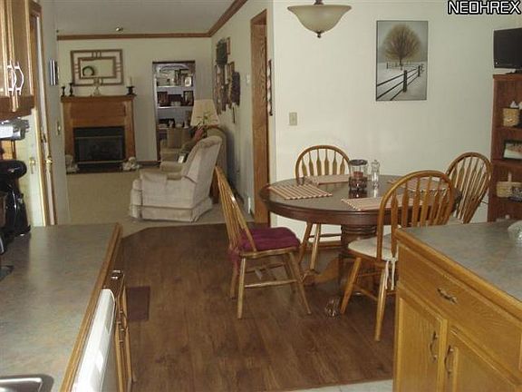 5th image of 8 Apache Trl Lot 607