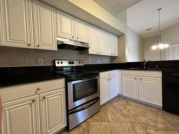 5th image of 8285 Ibis Club Dr APT 806