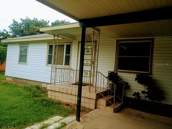 3rd image of 2226 Avenue A NW