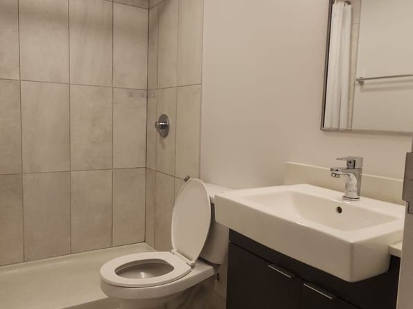 105 Champagne Ave S, Ottawa, ON K1S 5E5