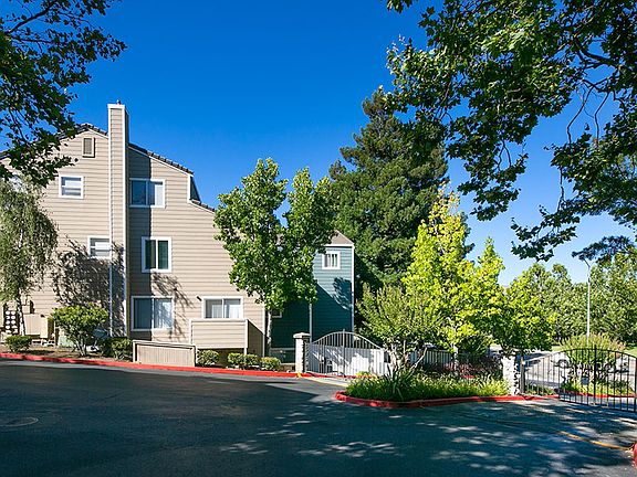 3rd image of 3001 N Texas St APT 121