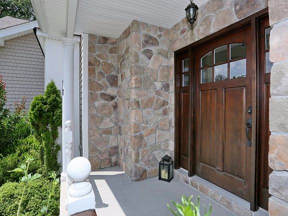 3rd image of 608 Thurnau Dr