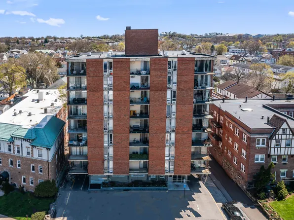 87 Glenbrook Rd 9G, Stamford, CT 06902