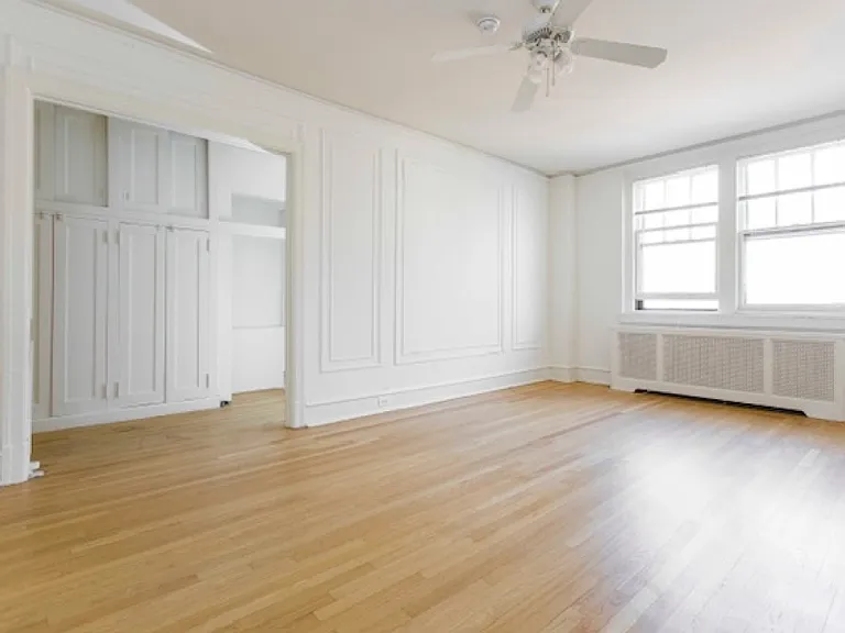 Embassy Apartments — Photo 19