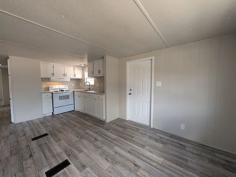 11374 SE 189th Ct — Photo 3