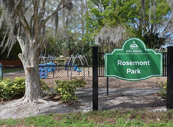 Rosemont Park, just steps from Aventura Orlando