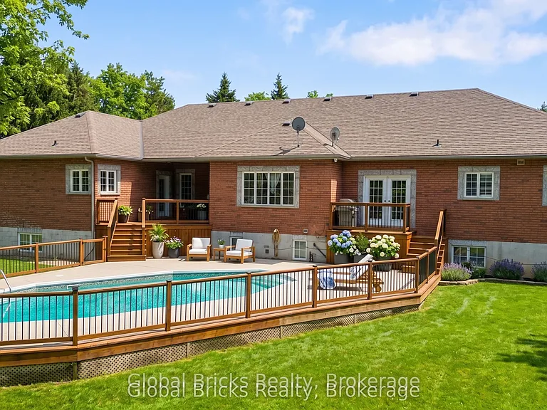 14 Fisher Dr — Photo 3