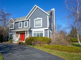 W174N5165 Maple Crest Ln, Menomonee Falls, WI 53051