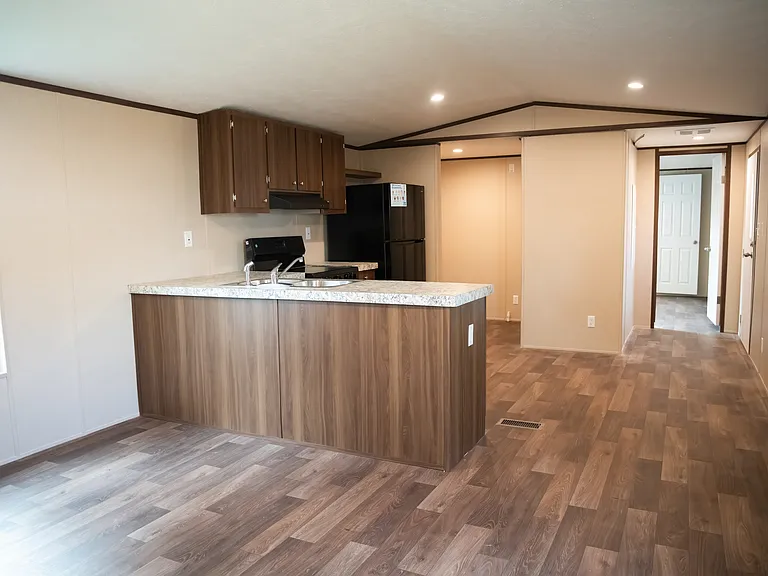 1401 N Maple St — Photo 9