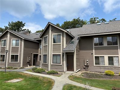 1267 Gristmill Ct, Hidden Valley, PA, 15502