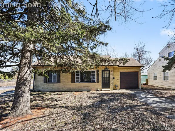 26760 Lehner St, Roseville, MI 48066