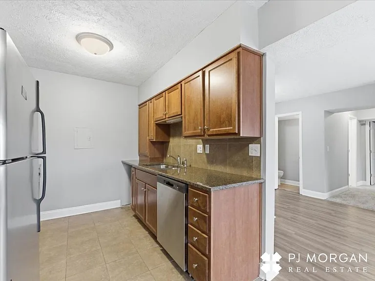 Mill Pointe — Photo 10