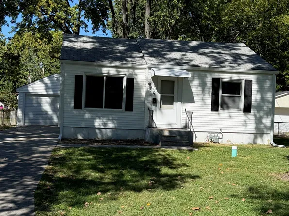 1957 Lee St, Springfield, IL 62703