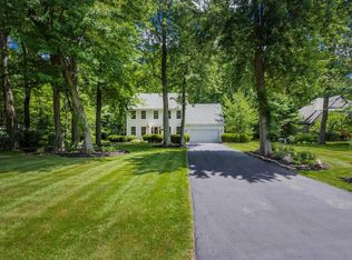 5459 Blackhawk Forest Dr, Westerville, OH 43082