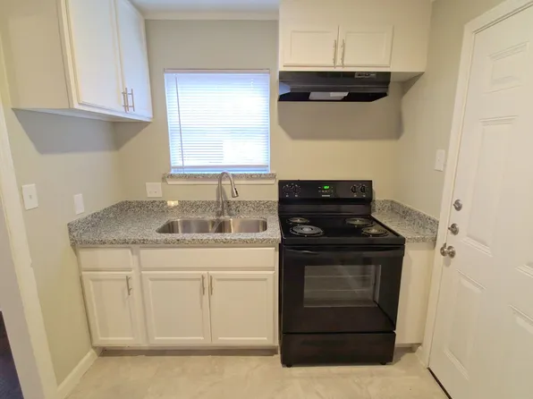 505 13th St N, Texas City, TX 77590