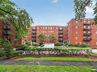 2330 Linwood Ave APT 1C, Fort Lee, NJ 07024