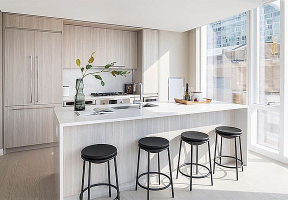 4th image of 675 W 59th St #2403