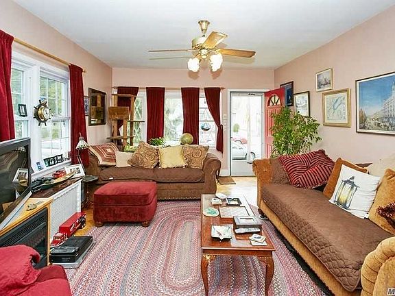 4th image of 222 Franklin St
