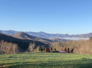 138 Orr Dr, Bryson City, NC 28713