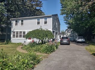 6904 Larkin St, Liverpool, NY 13088