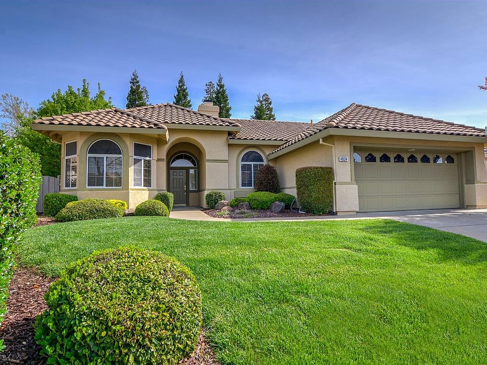 1st image of 4824 Pinecone Ln