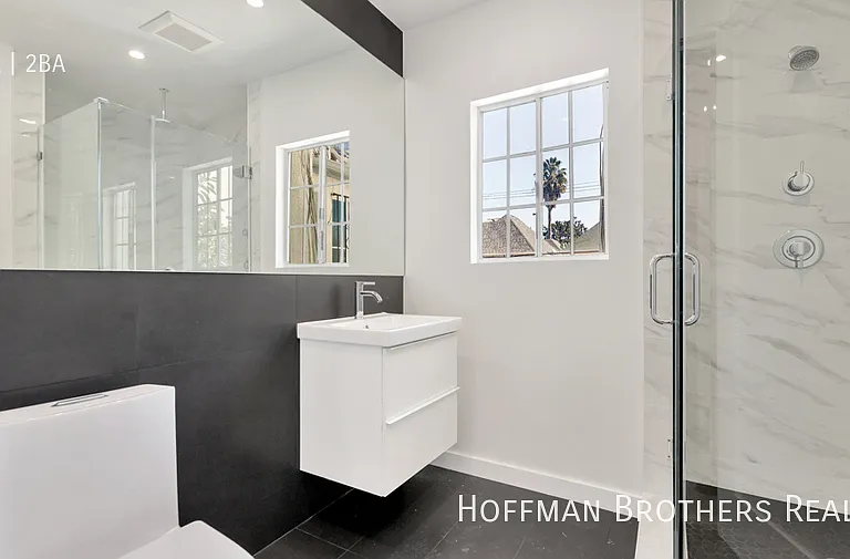 646 Hauser Blvd — Photo 16