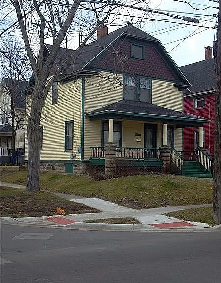 1224 S Westnedge Ave — Photo 1