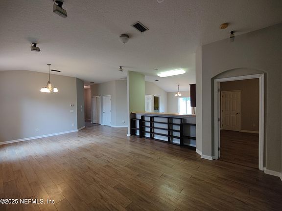 5th image of 8554 THAD Court