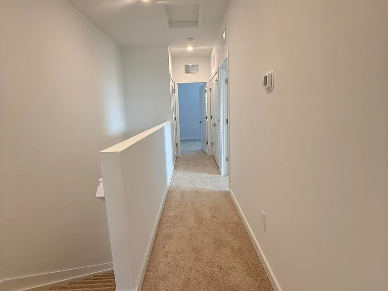 147 Lakeside Landing Ct — Photo 16