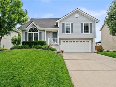 11027 N McKinley Ave, Kansas City, MO, 64157