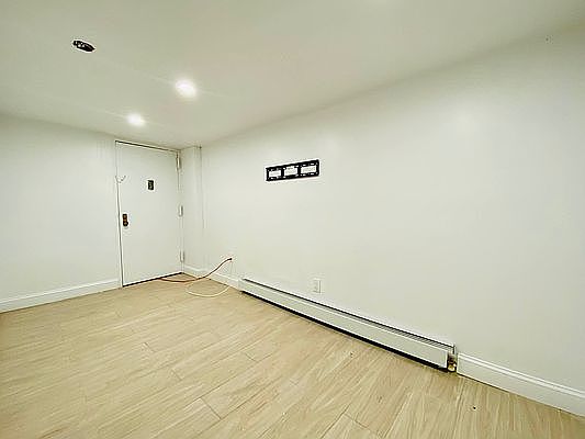 3rd image of 1821 Trafalgar Pl #1M