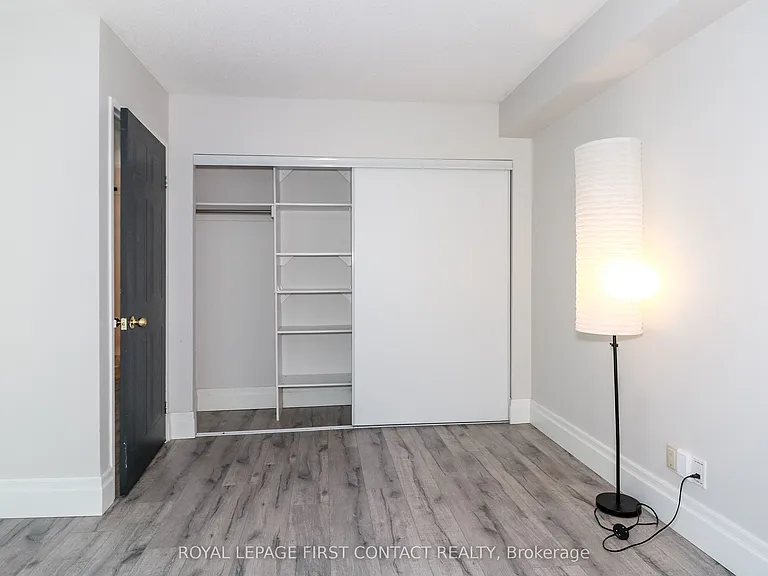 140 Dunlop St E #309 — Photo 14