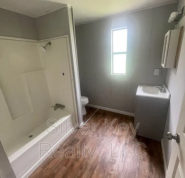 1019 S Jackson St #10 — Photo 8