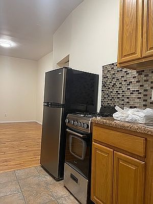 2nd image of 11 Stanton St #1CE