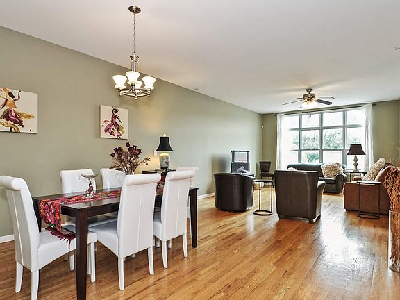 Living Room / Dining Room