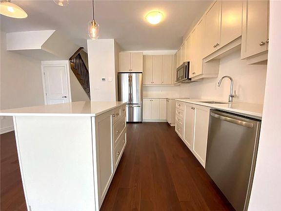4th image of 4006 Crown St
