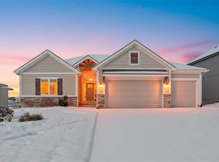 2614 SW Farm Field Rd, Lees Summit, MO 64082