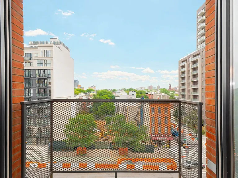 82 4th Ave #8C — Photo 7