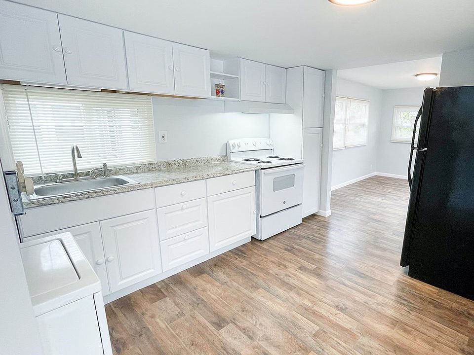 868 Southampton Rd Westfield MA | Zillow