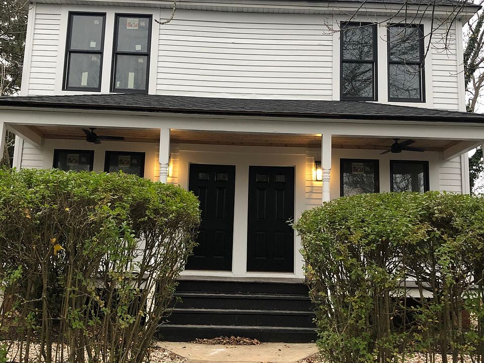 1st image of 511 Madison Ave #511