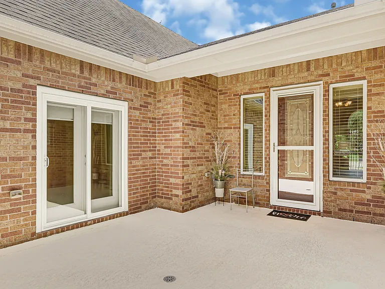 28639 Rolling Ridge Dr — Photo 4
