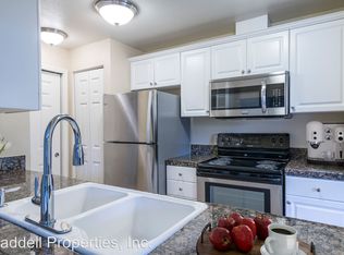 6218 Lakeview Dr APT 5, Kirkland, WA 98033