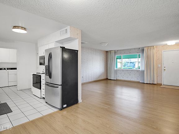 4th image of 10934 W SARATOGA Circle