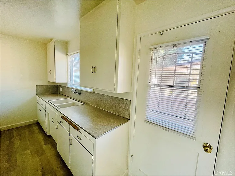 731 S Almansor St — Photo 2