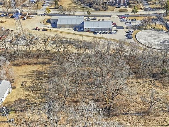 5th image of 1019 S Scott Ave