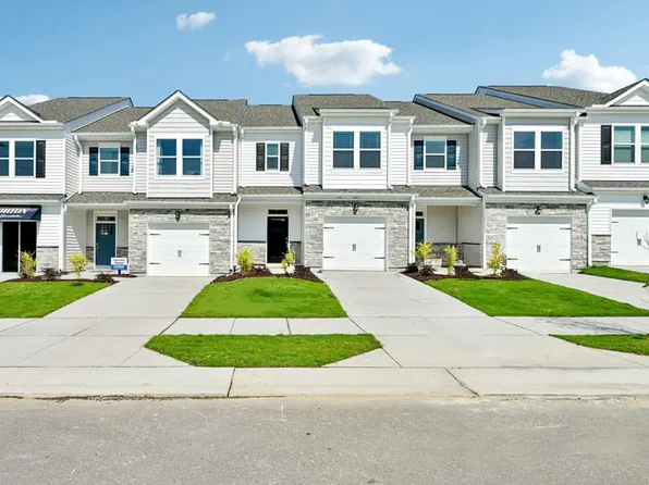 7415 Bourbon Briar Dr, Raleigh, NC 27604