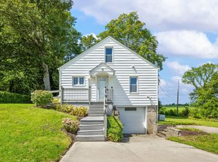 1815 E Glendora Rd, Buchanan, MI 49107