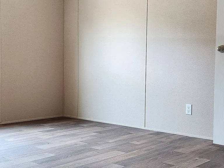 6608 Eland St — Photo 14