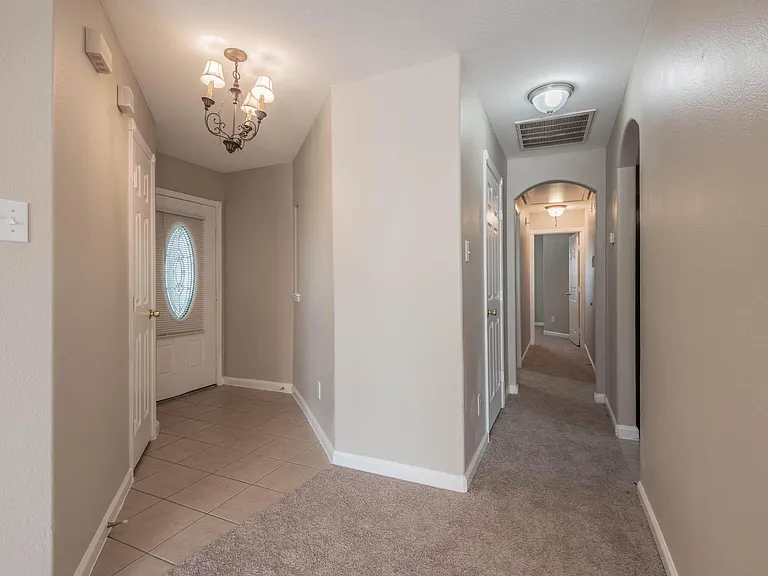 10203 Azalea Vlg — Photo 2